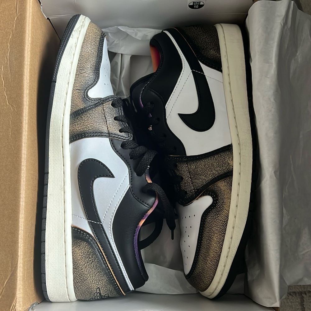 Mens -  Air Jordan 1 Low SE